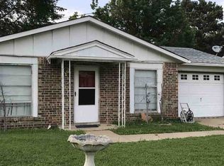 2412 Mamie Dr, Texarkana, TX 75501