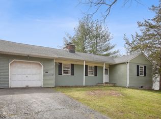 441 Chestnut St, Stirling, NJ 07980