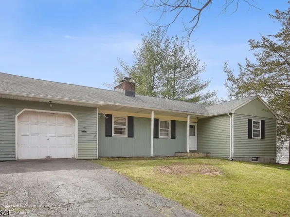 441 Chestnut St, Long Hill Twp., NJ 07980
