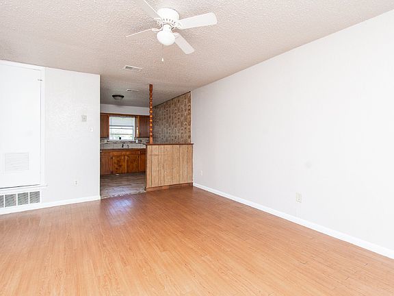 2nd image of 314 Sunset Ln