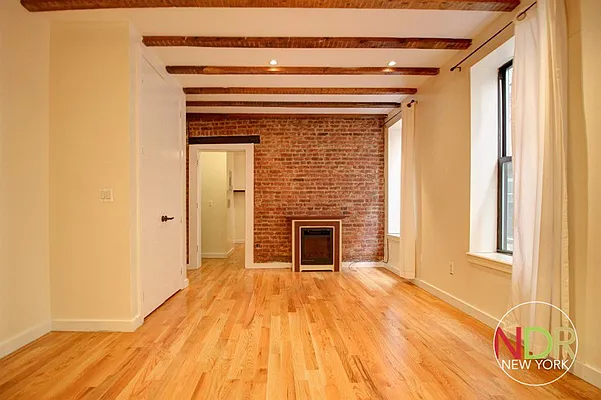 Rented by Next Door Realty NYC | media 4