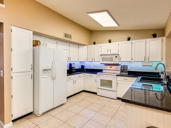 3rd image of 6808 E Paradise Ln