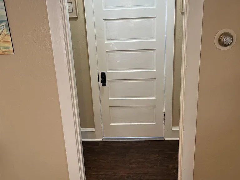 106 N Rosborough Ave #3 — Photo 11