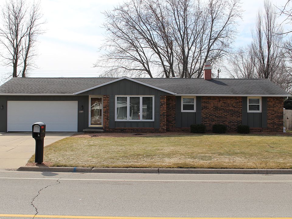 1589 Carole Lane