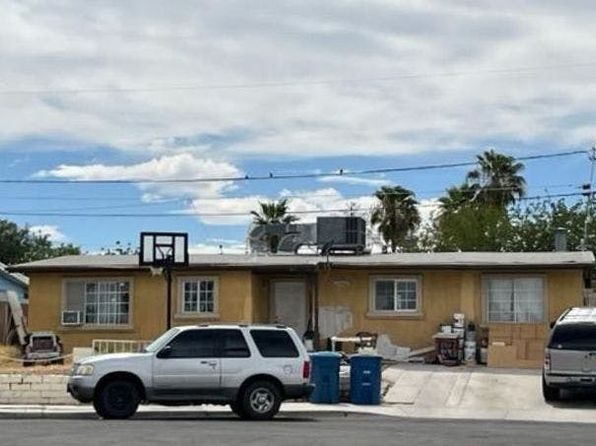 1700 Weeping Willow Ln