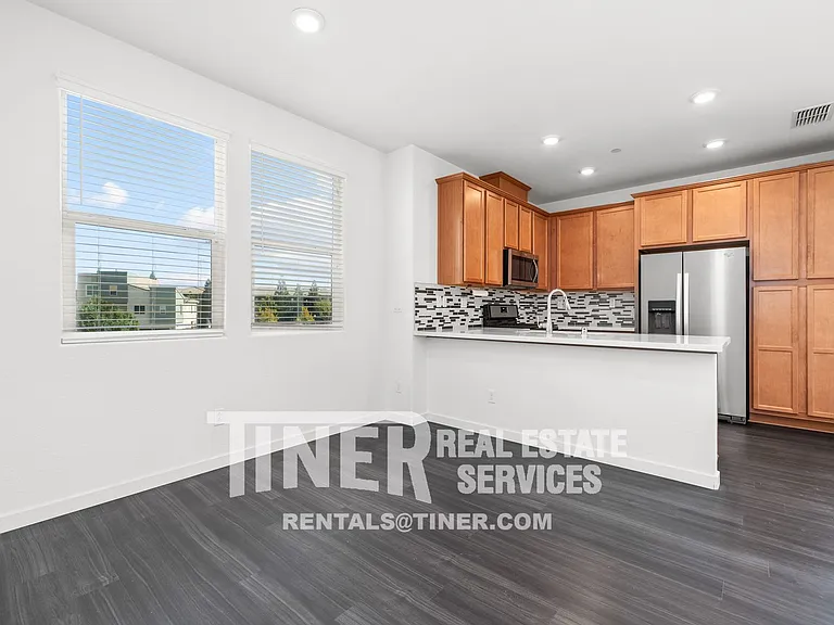 4152 Rotor Ln — Photo 10