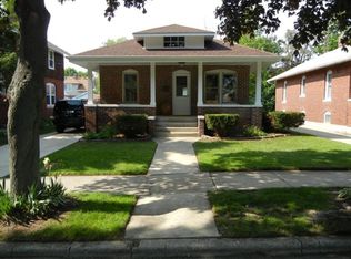 902 74th St, Kenosha, WI 53143