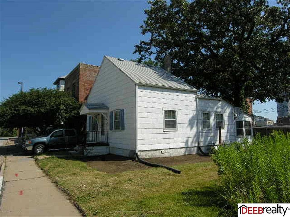 2nd image of 411 S 24th Ave
