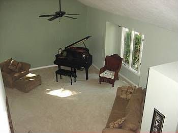 2nd image of 52392 Clarendon Hills Dr
