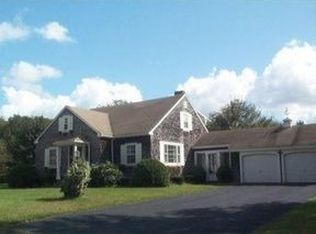 385 Old Westport Rd, Dartmouth, MA 02747