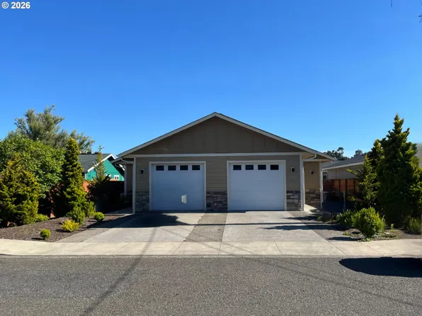 1640 19th St, Florence, OR 97439