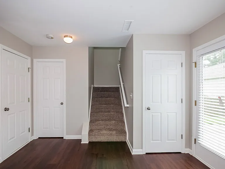 1334 Haestad Ct — Photo 6