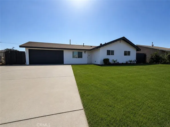 10807 Dumond Dr, Bloomington, CA 92316
