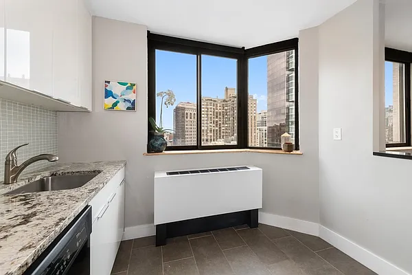 Rented by Compass | media 22