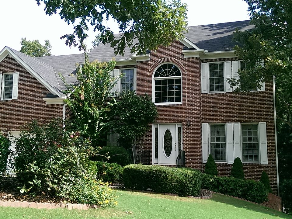 Great home in quiet neighborhood