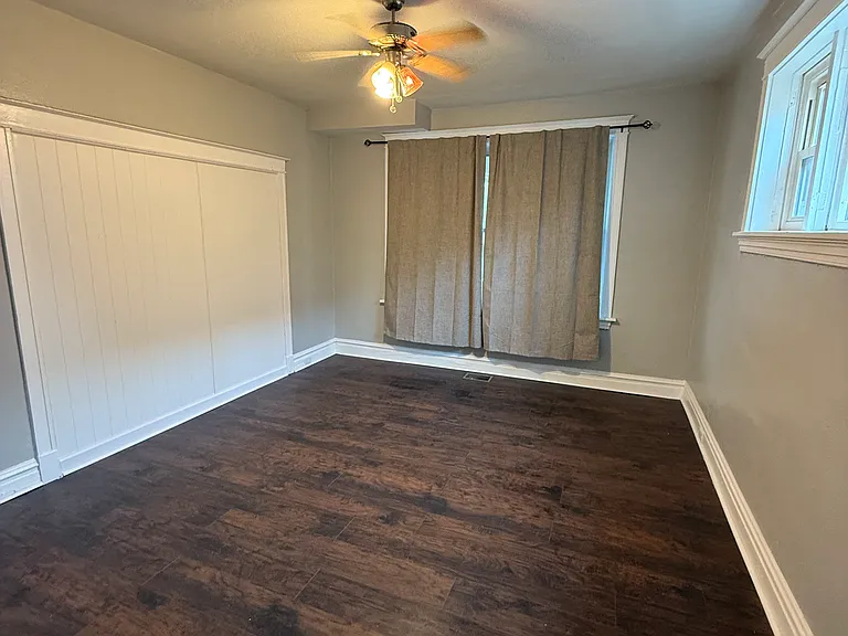 8645 Natural Bridge Rd — Photo 9
