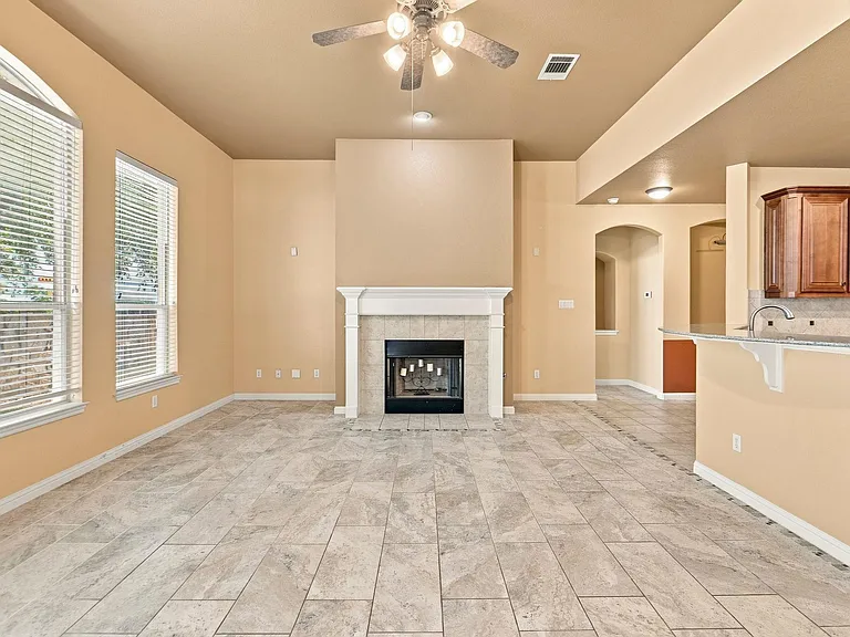 2909 Arbor Ct — Photo 15