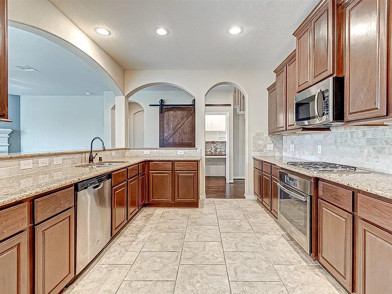 4814 Sequoia Park Ln — Photo 14