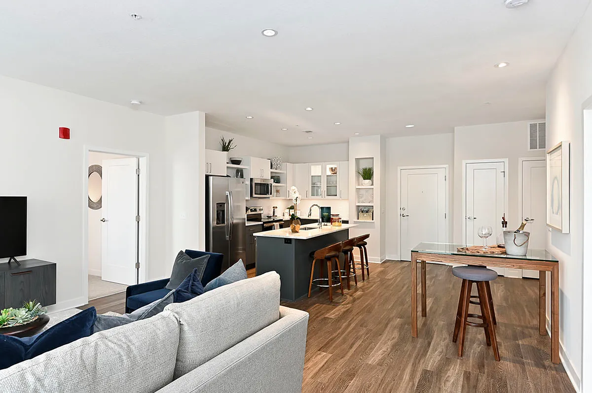 The District Flats — Photo 2