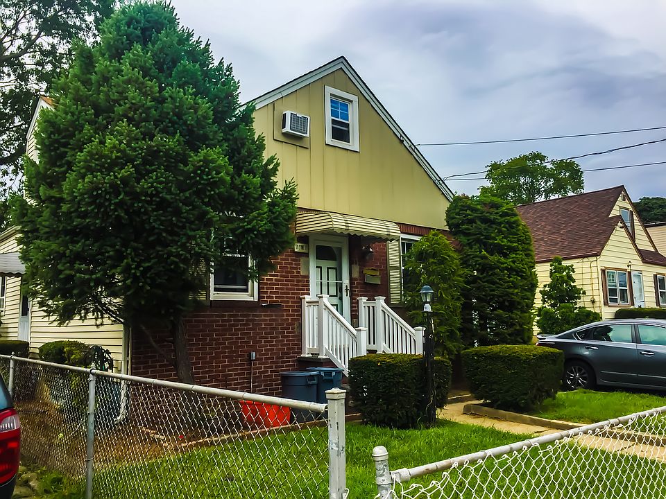 2nd image of 170 Stone St