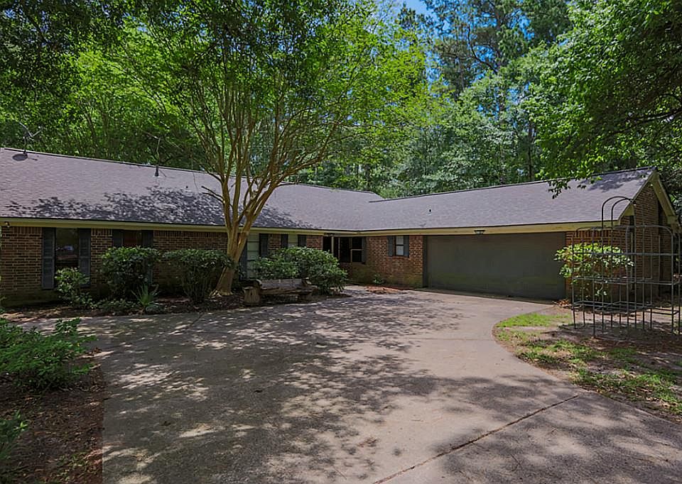 1st image of 1713 Green Briar Dr