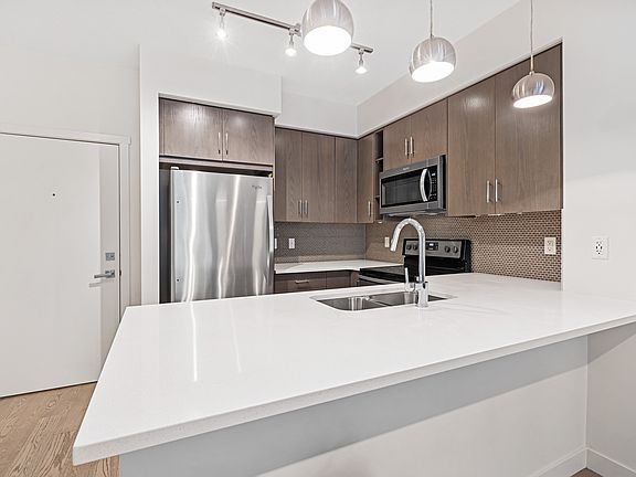 3rd image of 25 Auburn Meadows Ave SE #45