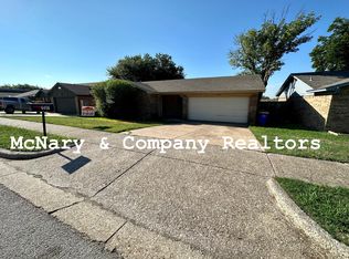 6456 Ridglea Dr, Watauga, TX 76148