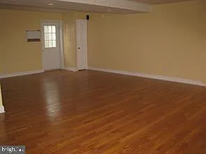 28 Grassland St — Photo 11