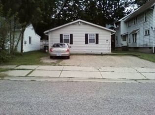 2053 & 2055 19th St SW, Cuyahoga Falls, OH