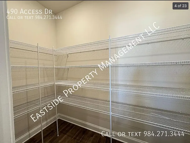 490 Access Dr — Photo 4