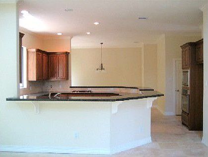 Beautiful Kitchen with Granite countertops