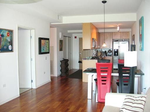 3rd image of 9715 Woods Dr #1805