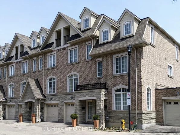 3 Hayes Ln, Toronto, ON M2N 0E7