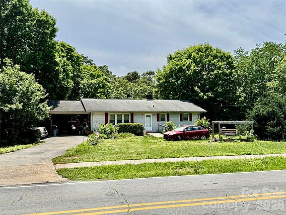 2nd image of 717 W Lee Ave