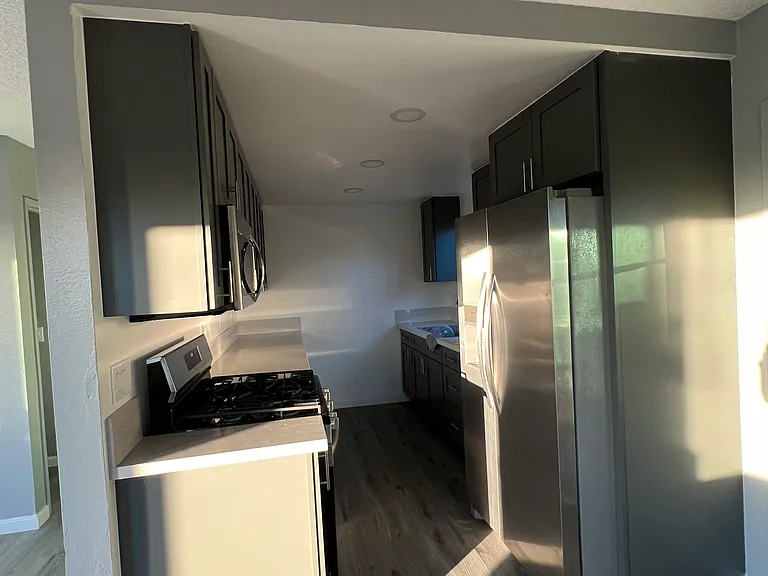 3219 Winter St — Photo 5