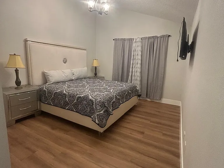 2130 Redleaf Dr — Photo 14