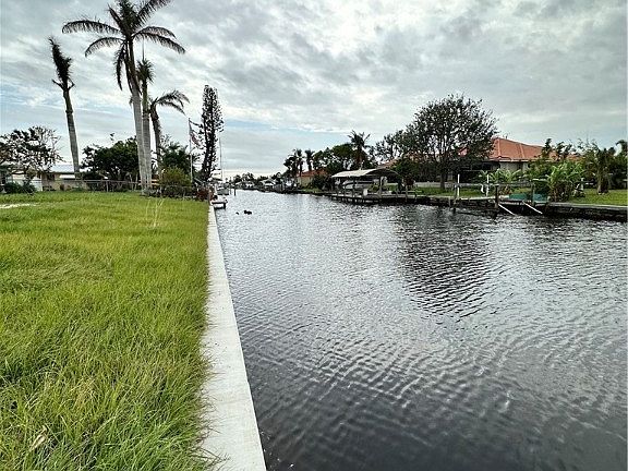 3rd image of 5312 Colony Ct