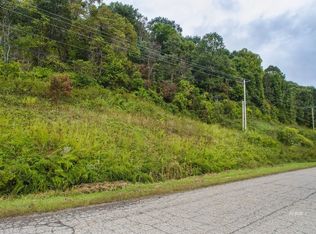 Della Dr, Athens, OH 45701