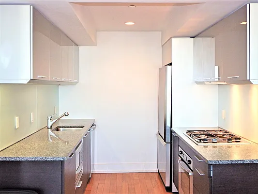 Rented by Kian Realty | media 6