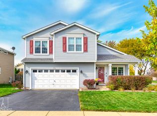 771 Parc Ct, Lake In The Hills, IL 60156