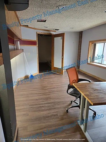 200 S Main St Photo 1