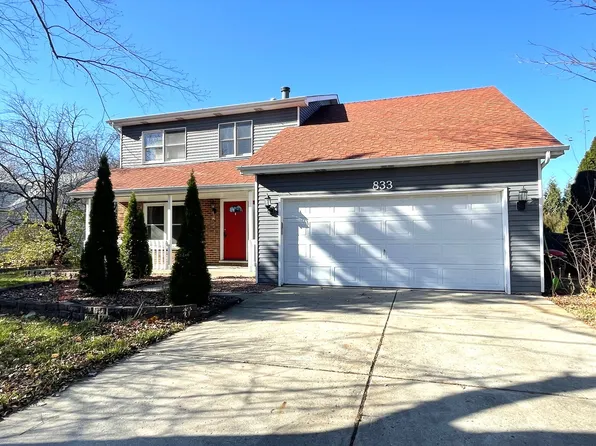 833 Hyde Park Ln, Naperville, IL 60565