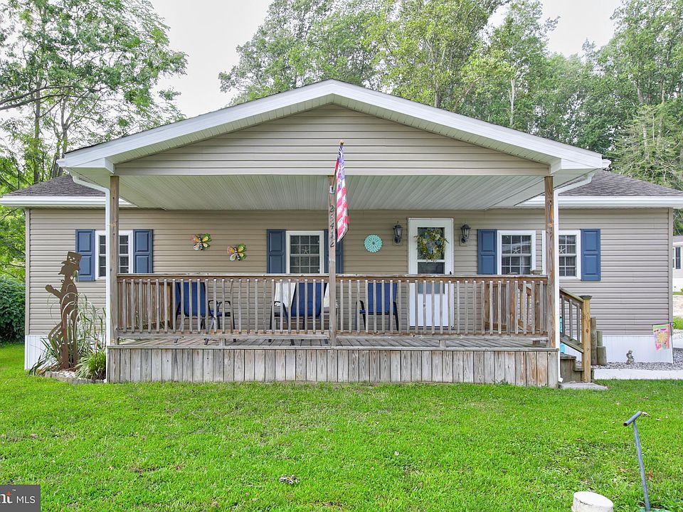 1st image of 23412 Beacon Ct