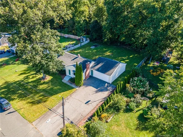62 Birchwood Road, Seymour, CT 06483