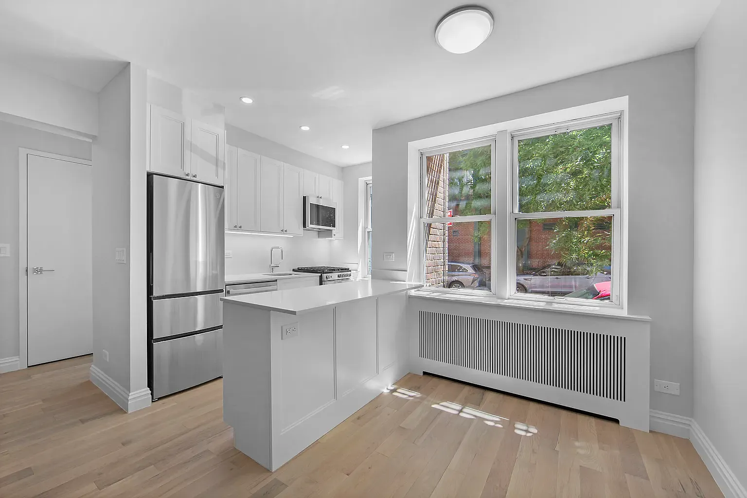 780 Greenwich Street — Photo 4