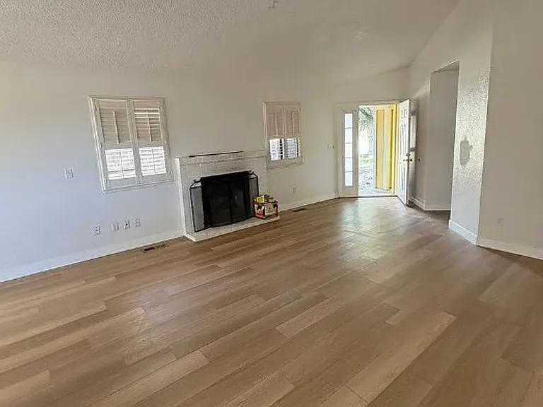 5870 Coyote Ridge Rd — Photo 3