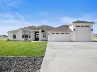 12704 Rock Creek Dr, Pasco, WA 99301