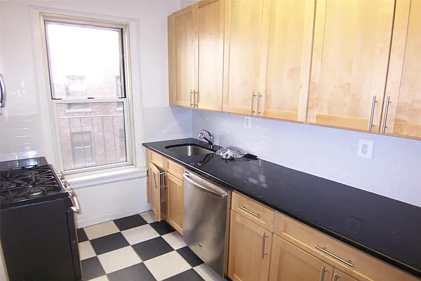 Rented by Maz Group NY | media 5