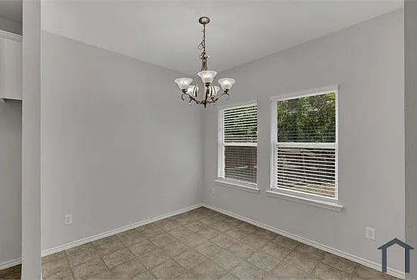 711 Parkplace Rdg — Photo 9