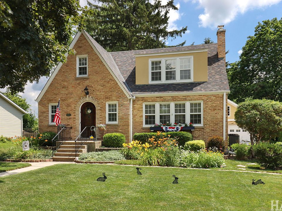 1st image of 621 Parkway Ave